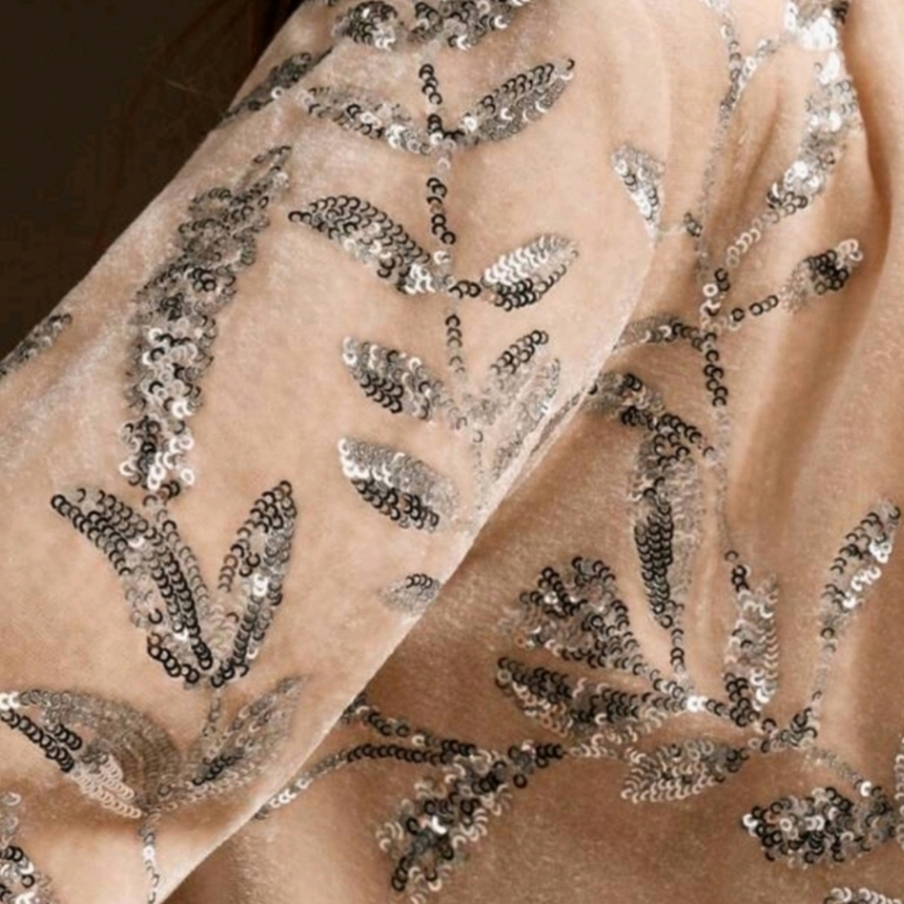 Women's Velvet Floral Beaded Mini Skirt Suit, Suitable For Autumn/Winter - Picture 2 of 5